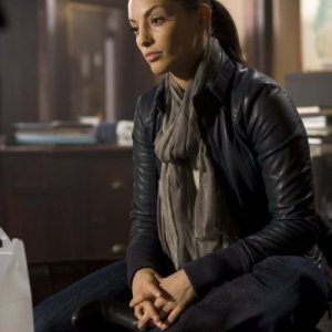 Erica Cerra nell'episodio A New World di Eureka