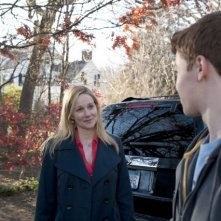 Laura Linney e Gabriel Basso in una scena dell'episodio Losing Patients di The Big C