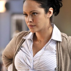 Marisa Ramirez nel pilot di Against the Wall