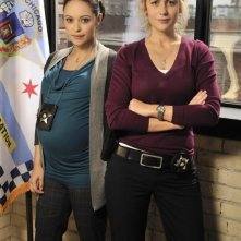 Rachael Carpani e Marisa Ramirez in una foto promozionale di Against the Wall