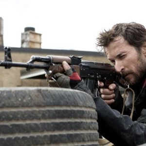 Noah Wyle nell'episodio Eight Hours di Falling Skies
