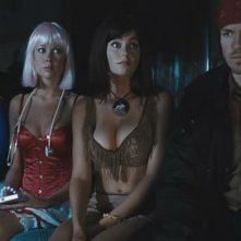 Kenan Thompson, Steve Howey, Desi Lydic e Diora Baird in una scena di Horror Movie