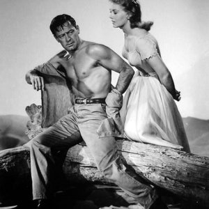 Kim Novak e William Holden in una immagine promo per Picnic (1955)