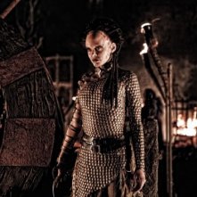 Rose McGowan nei panni della strega Marique in Conan the Barbarian