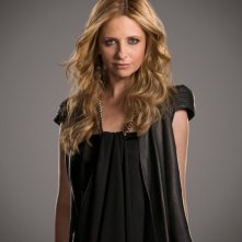 Sarah Michelle Gellar in uno scatto promozionale della serie Ringer