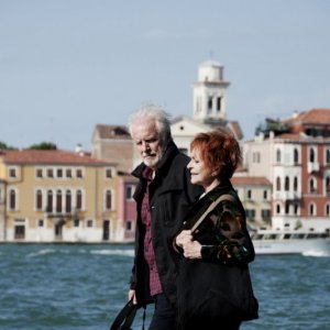 Andrè Dussolier e Adriana Asti nel film Impardonnables