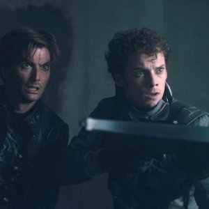 David Tennant con Anton Yelchin in Fright Night