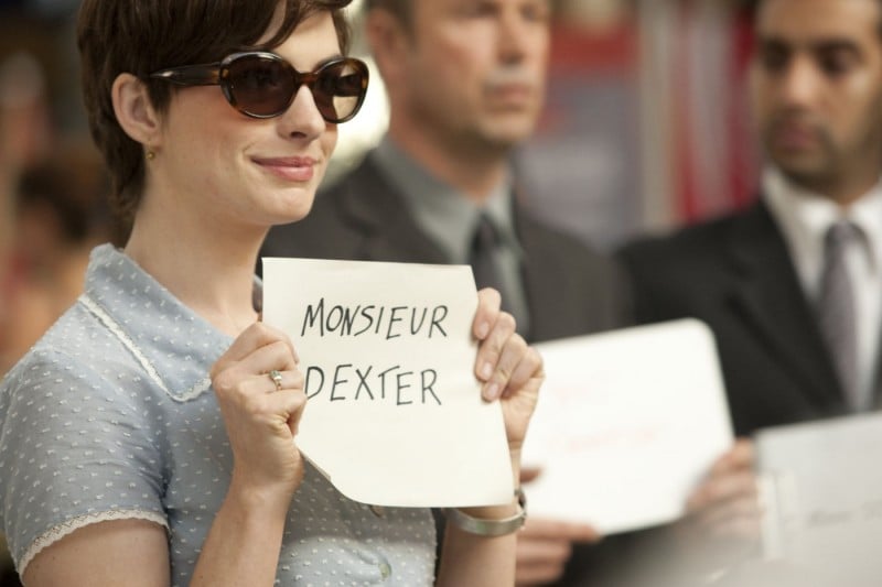 La Bella Anne Hathaway Cerca Monsieur Dexter In Una Scena Di One Day 211979