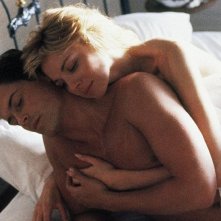 Kim Cattrall e Rob Lowe nel sexy-thriller Masquerade