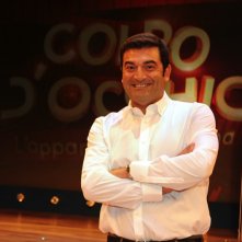 Max Giusti è il conduttore del game-show Colpo d'occhio - l'apparenza inganna