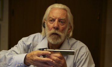 Donald Sutherland in una scena di The Mechanic