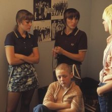 Vicky McClure, Thomas Turgoose, Danielle Watson e Chanel Cresswell in This is England