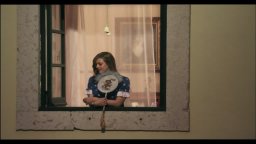 Trailer italiano - Singolarità di una ragazza bionda