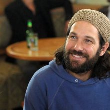 Un adorabile Paul Rudd in una scena della commedia Our idiot Brother