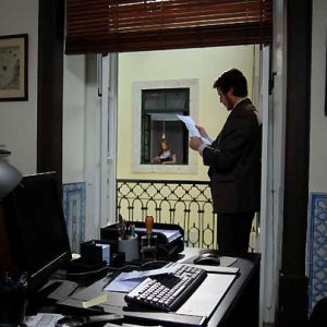 Una sequenza del film Singolarità di una ragazza bionda