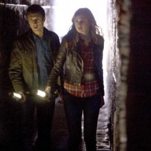 Doctor Who: Karen Gillan ed Arthur Darvill in un momento dell'episodio The Rebel Flesh