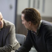 Guy Pearce con Nicolas Cage nel film Solo per vendetta.