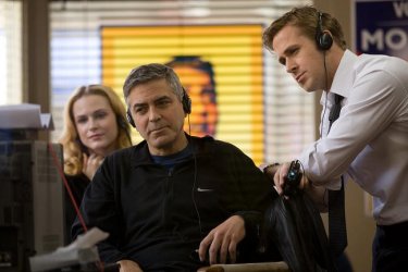 George Clooney sul set de Le idi di marzo con Evan Rachel Wood e Ryan Gosling
