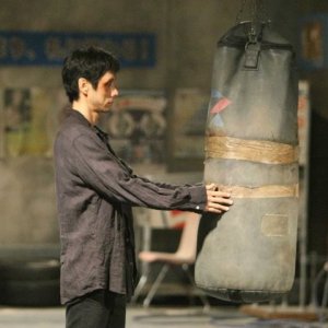 Cut, un'immagine del film diretto da Amir Naderi