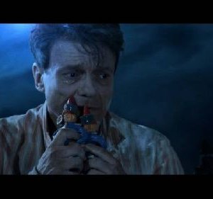 Massimo Ranieri nel film Scossa (2011)