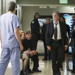 Castle: una scena dell'episodio Rise, premiere della quarta stagione della serie