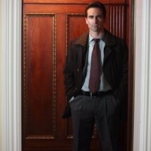 Ringer: Nestor Carbonell nel pilot della nuova serie CW