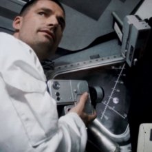 Apollo 18: Warren Christie in una scena del film