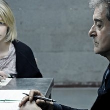 Ennio Fantastichini con Francesca Cuttica in un'intrigante immagine di L'arrivo di Wang