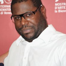 Il regista di colore Steve McQueen a Venezia 2011 con Shame