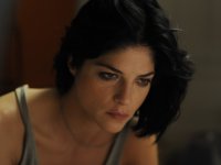 Selma Blair aggiorna i fan sulla malattia: 'Da circa un anno mi sento in gran forma'