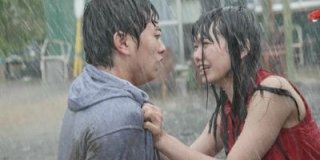Shôta Sometani e Fumi Nikaido durante un concitato confronto in Himizu