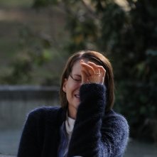 Andrea Osvárt in una scena drammatica di Maternity Blues (2011)