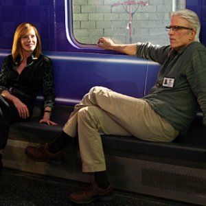 CSI: Marg Helgenberger e Ted Danson nell'episodio 73 Seconds