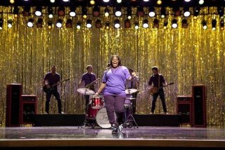Glee: Amber Riley in una scena dell'episodio The Purple Piano Project