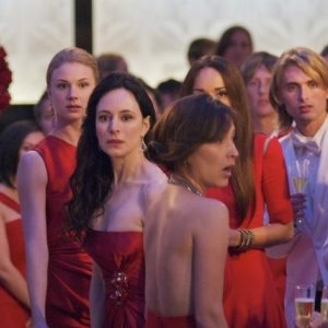Revenge: Emily VanCamp e Madeleine Stowe nel pilot della serie