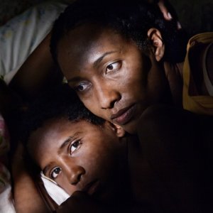 Una scena del film Terraferma di Crialese con Timnit T.