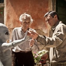 L'ultimo terrestre: Roberto Herlitzka, Gabriele Spinelli e un alieno