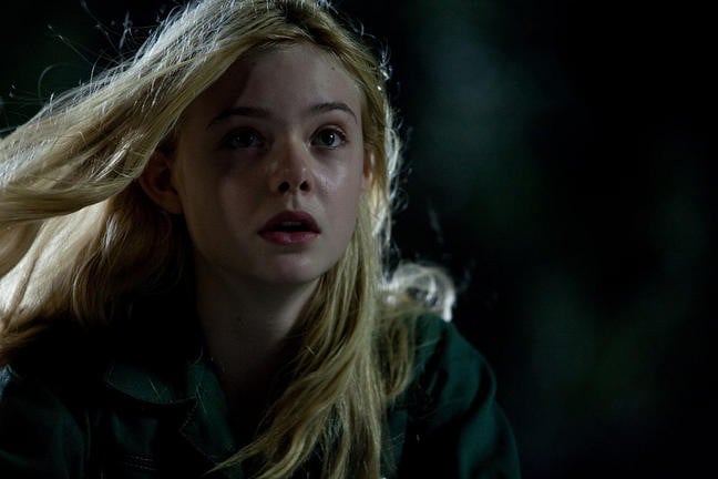 Super 8: un primo piano di Elle Fanning nel film