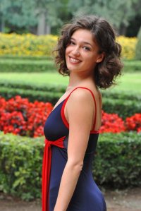 Ana Caterina Morariu è l'affascinante Nicoletta Matera ne Il Commissario Zagaria