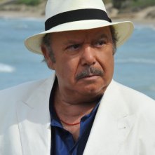 Lino Banfi è il sornione protagonista de Il Commissario Zagaria