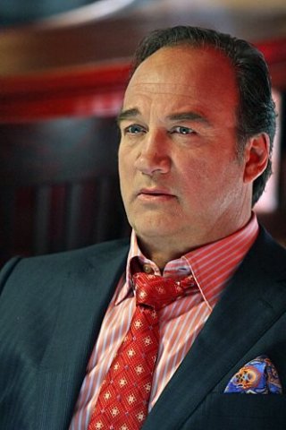The Defenders: James Belushi nel pilot della serie