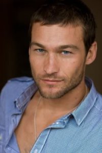 Una foto Andy Whitfield (1972 - 2011)