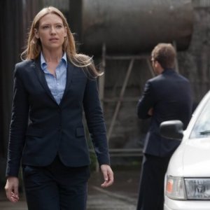 Fringe: Anna Torv in una scena dell'episodio Neither Here Nor There