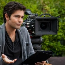 Adrian Grenier in una scena dell'episodio Second to Last dell'ottava stagione di Entourage