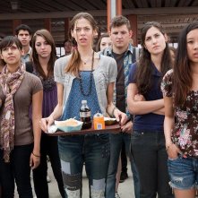 Crazy, Stupid, Love: Analeigh Tipton (al centro) in una scena