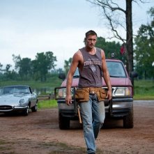 Alexander Skarsgard è Charlie in Cani di paglia