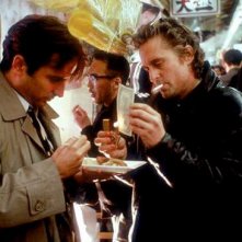 Andy Garcia e Michael Douglas in Black Rain - Pioggia sporca