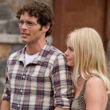 Cani di paglia: Kate Bosworth e James Marsden in una scena