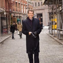 Pierce Brosnan in Ma come fa a far tutto?
