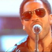 Miss Italia 2011: Lenny Kravitz canta il brano 'Stand'